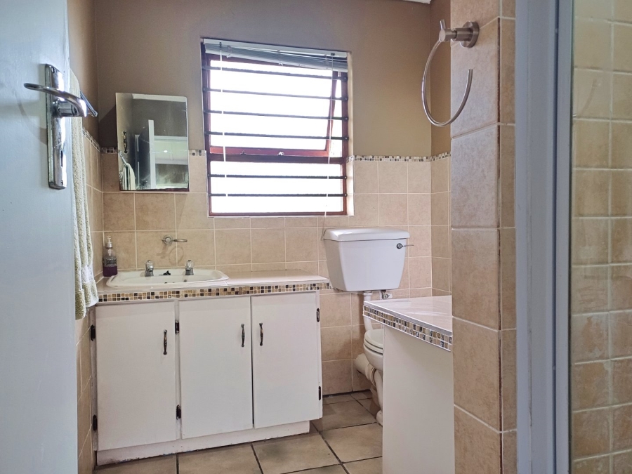 3 Bedroom Property for Sale in Denneoord Western Cape